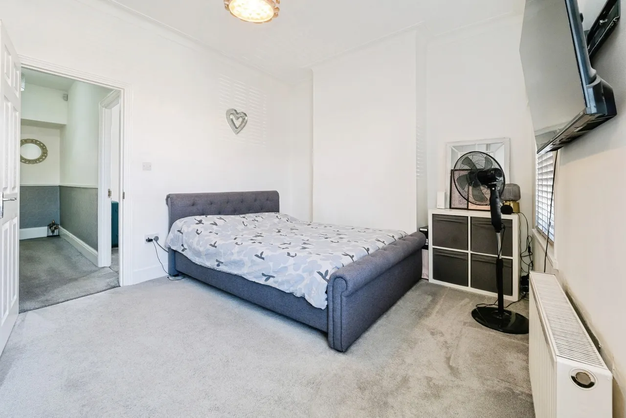 Dersingham Avenue, Manor Park, London, E12, photo 9
