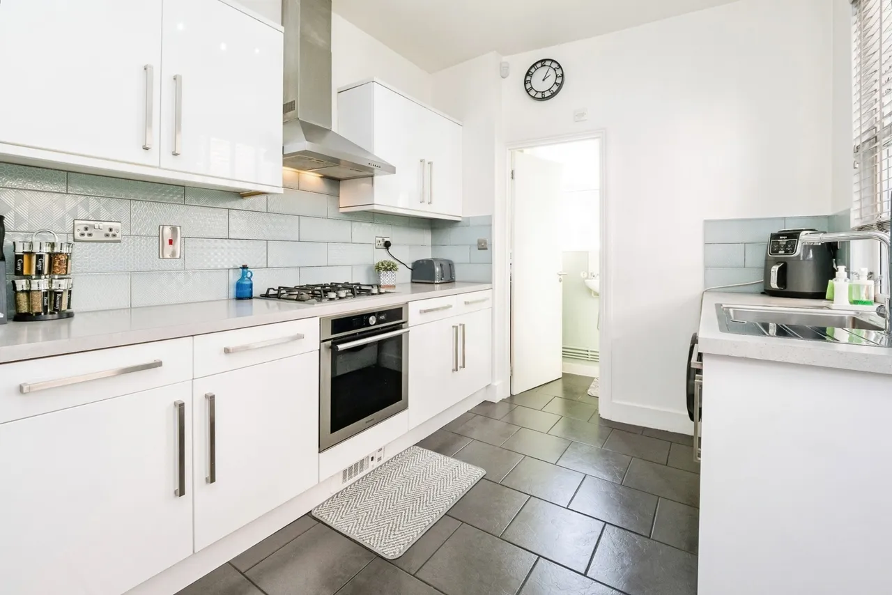 Dersingham Avenue, Manor Park, London, E12, photo 7