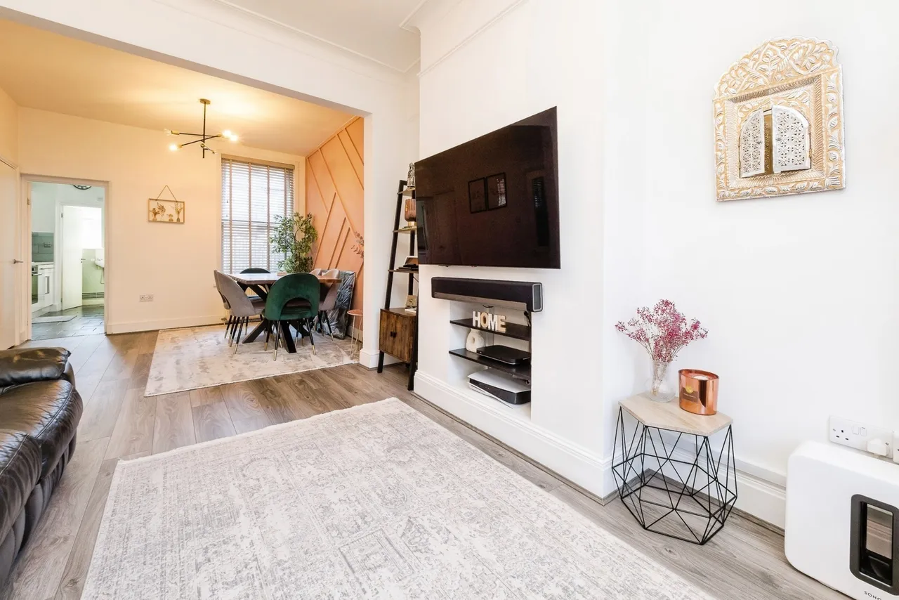 Dersingham Avenue, Manor Park, London, E12, photo 6