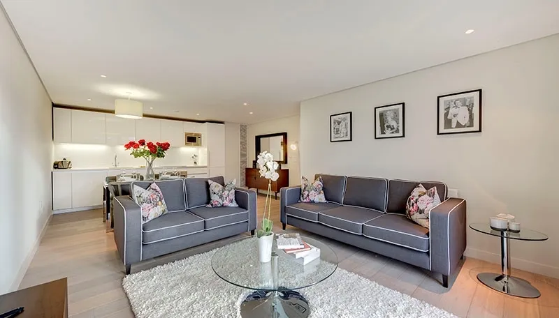 3 bed flat to rent, Merc
