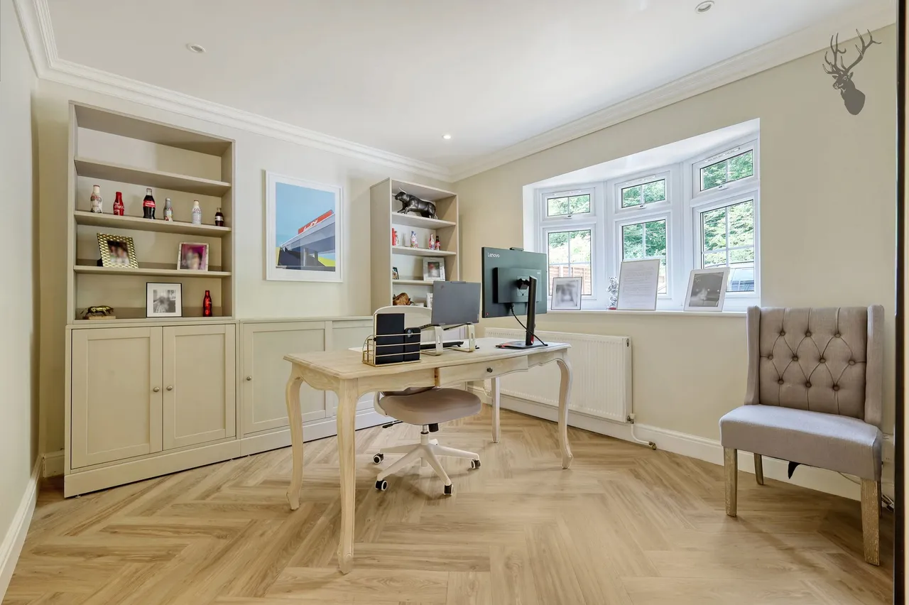 Loughton Lane, Theydon Bois, CM16, photo 18