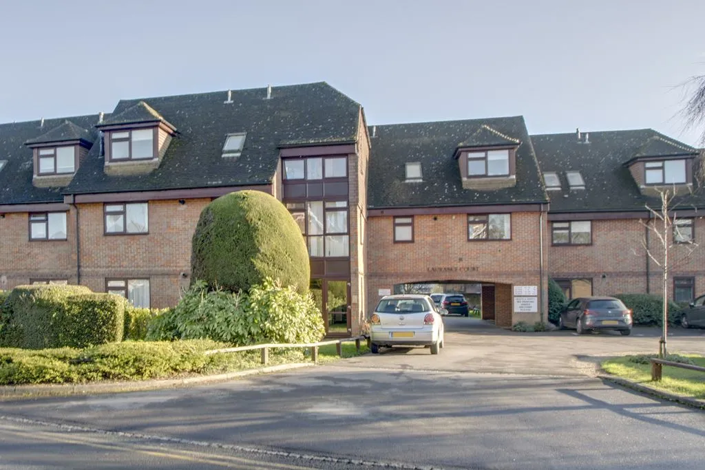 1 bed flat for sale — Dean Street, Marlow SL7 3BW