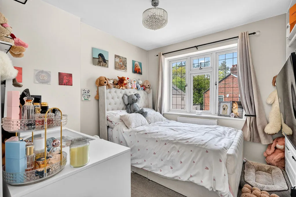 Common Lane, New Haw KT15 3LL, photo 16