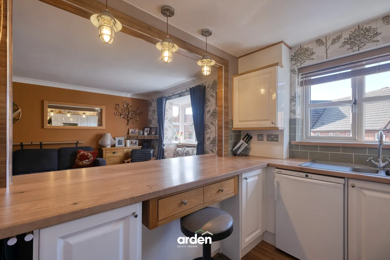 Pavilion Gardens, Bromsgrove, B61, photo 6