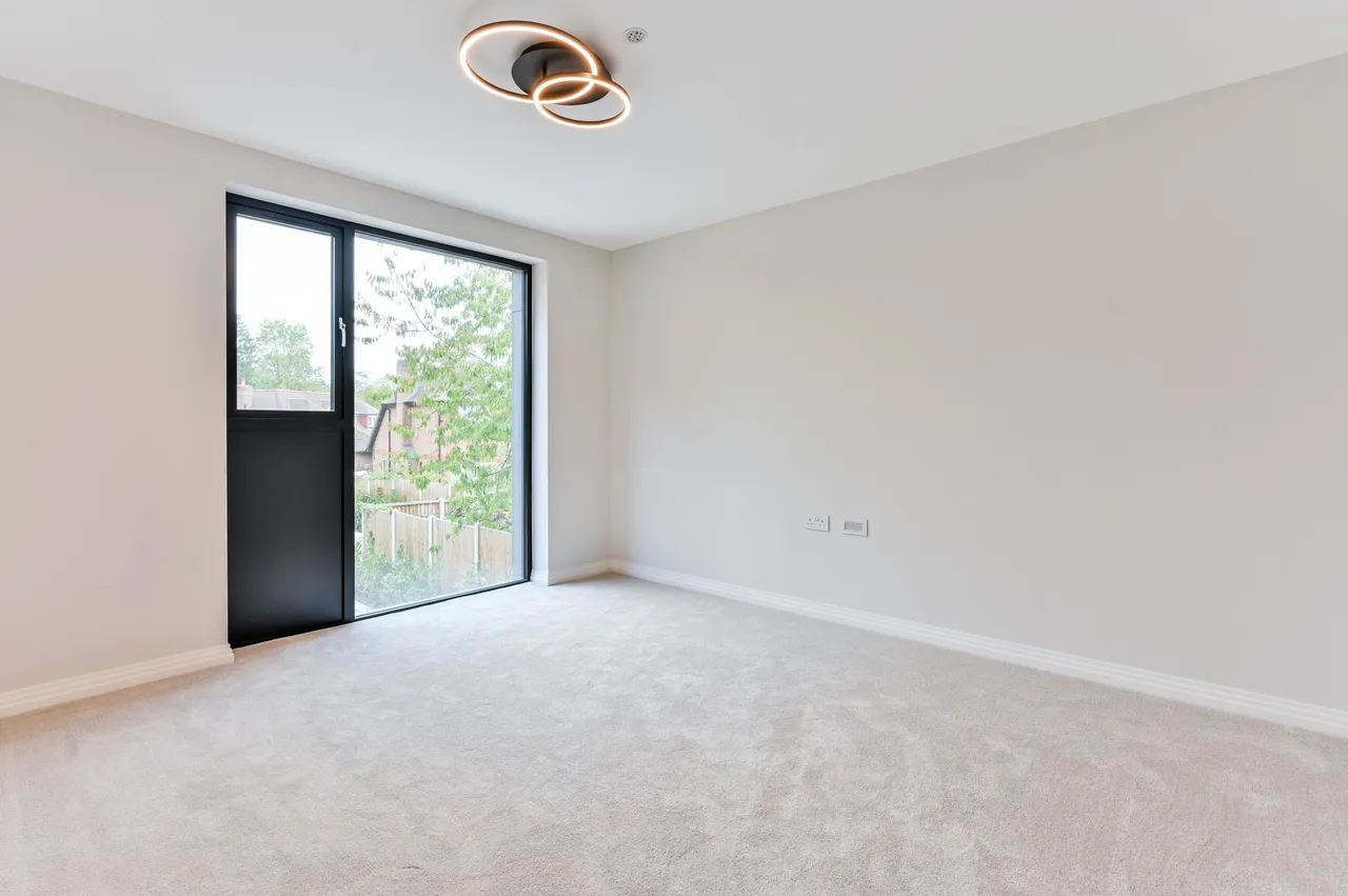 Woking, GU22, photo 7