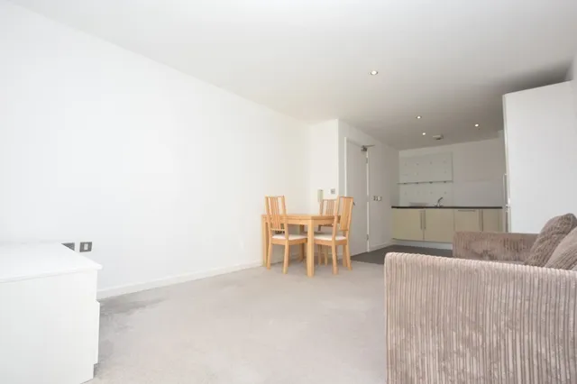 Draymans Court, 211 Ecclesall Road, Sheffield, S11 8LH, photo 5
