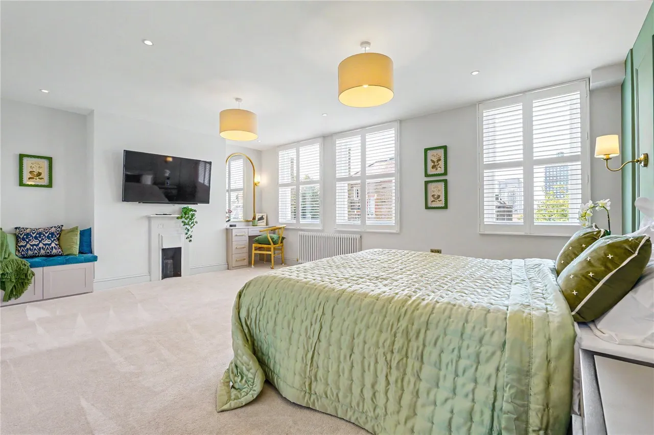 Aspley Road, London, SW18, photo 6