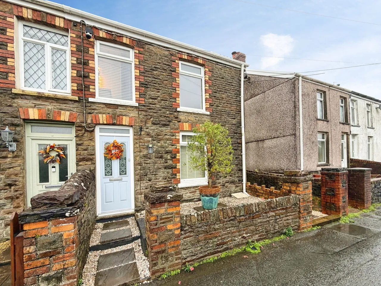 2 bed house for sale, New Road, Cilfrew, SA10