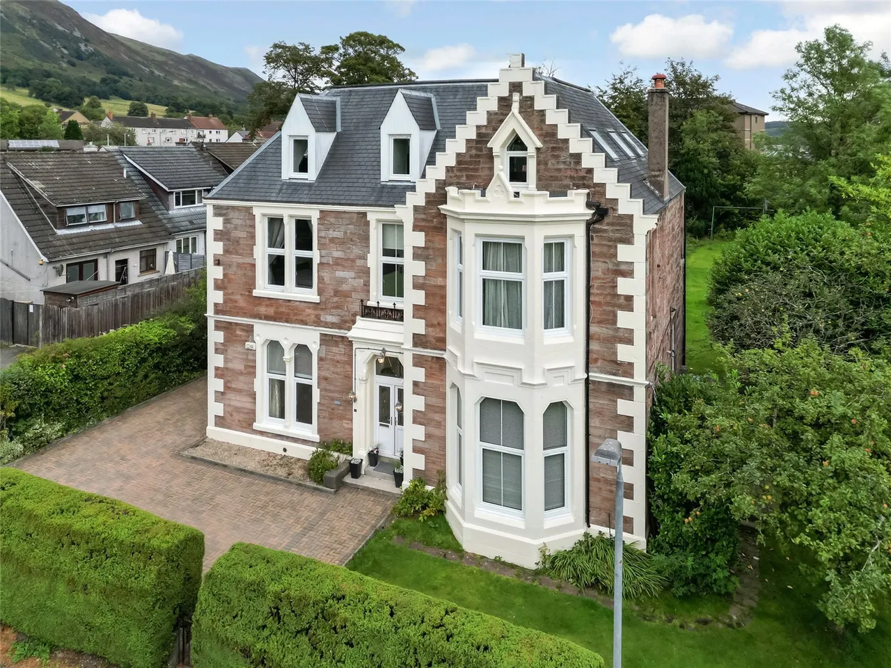 6 bed house for sale — Park Avenue, Tillicoultry, Clackmannanshire, FK13