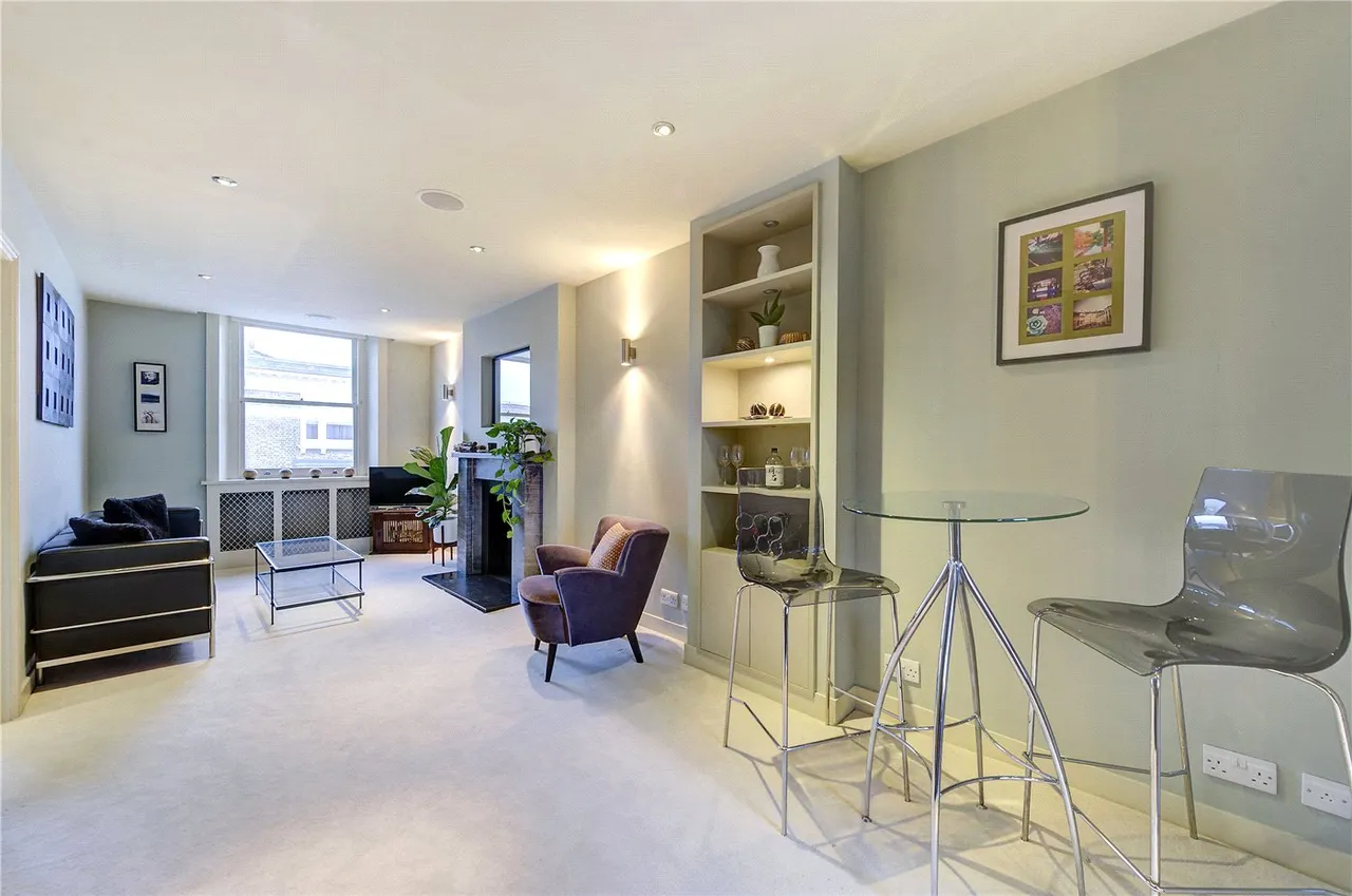 1 bed flat for sale — Campden Hill Gardens, London, W8