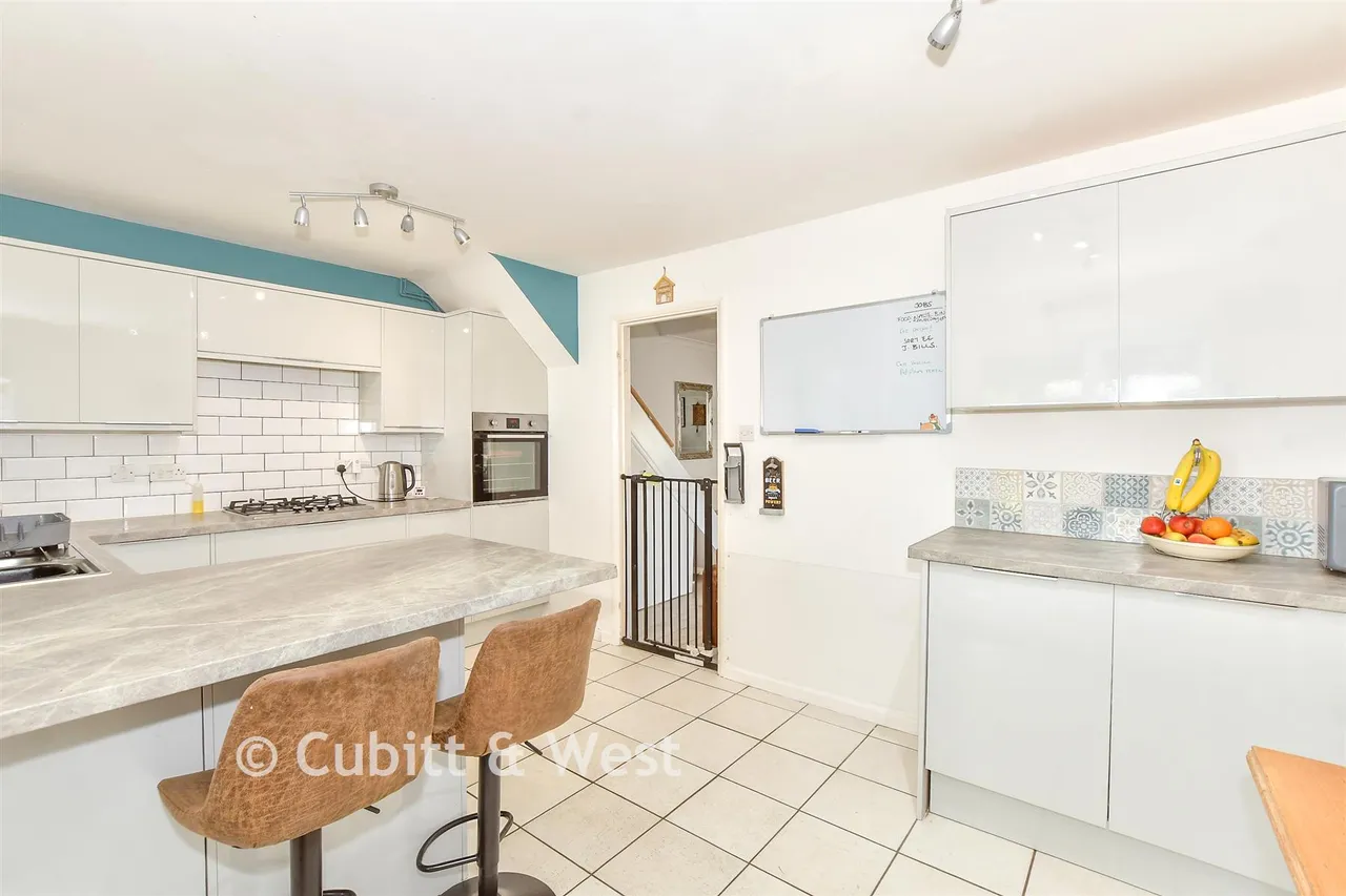 Springfield Close, Lavant, PO18, photo 8