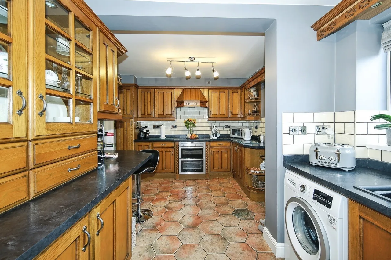 Watling Street, Atherstone, CV9, photo 5