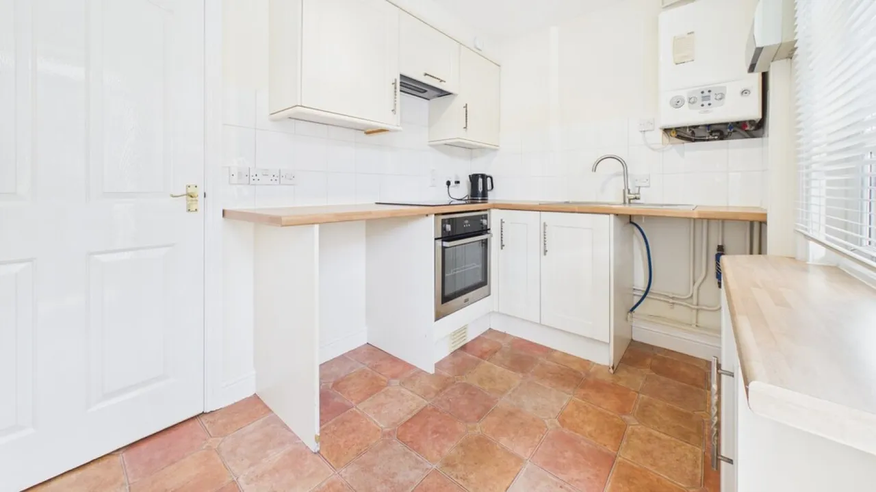 Bury St Edmunds, IP33, photo 2