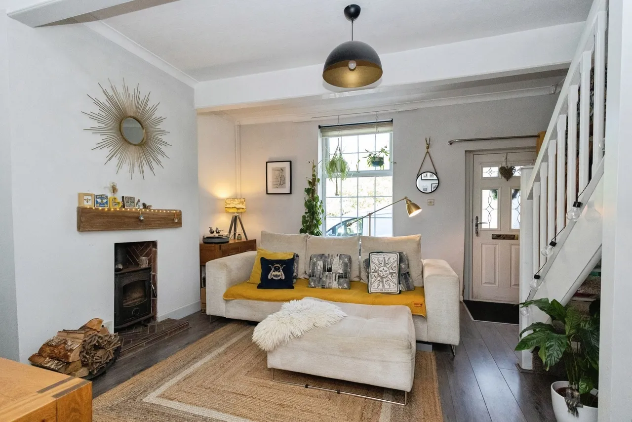Micklehurst Road, ASHTON-UNDER-LYNE, Lancashire, OL5, photo 7