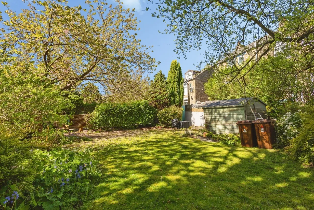 Micklehurst Road, ASHTON-UNDER-LYNE, Lancashire, OL5, photo 4