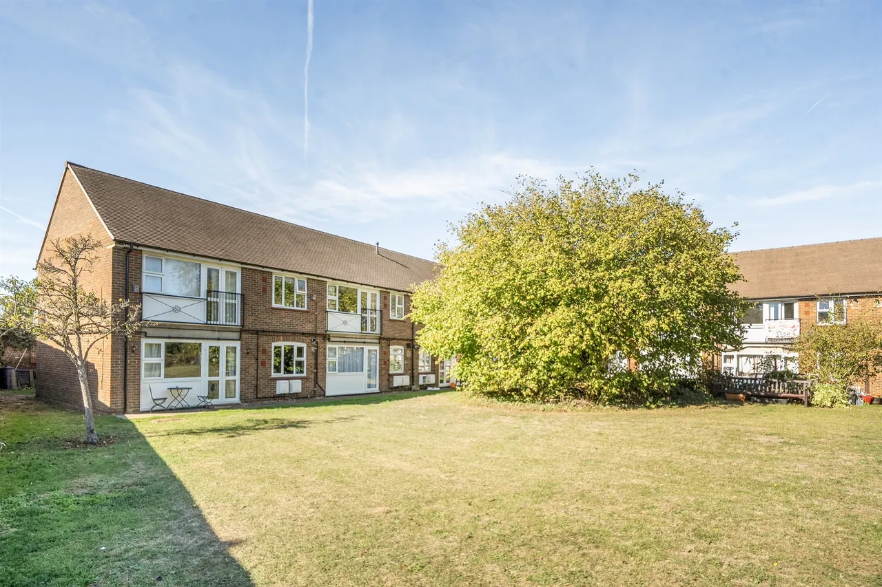 Yew Tree Close, Beaconsfield, HP9, photo 6