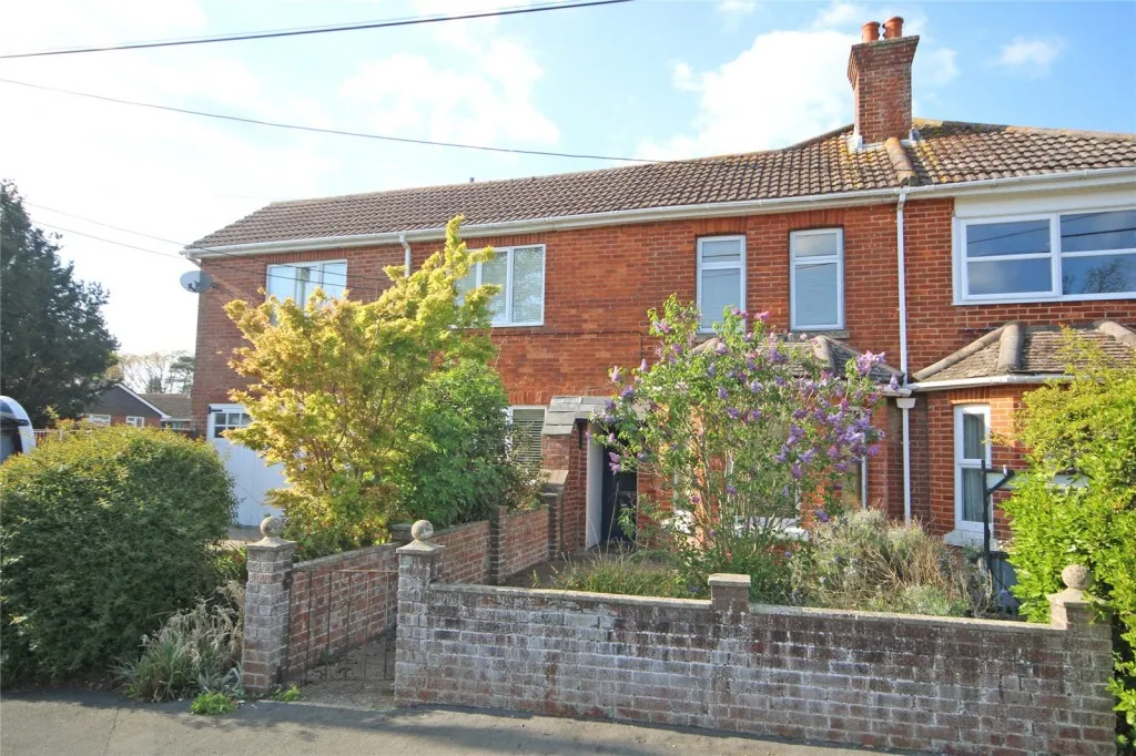 2 bed house for sale, New Milton, Hampshire