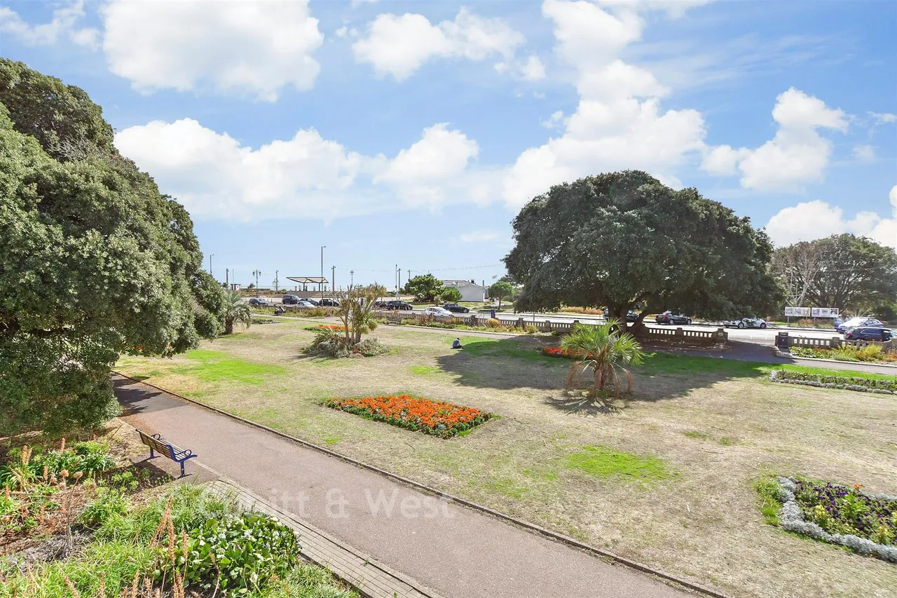 South Parade, Southsea, PO5, photo 2