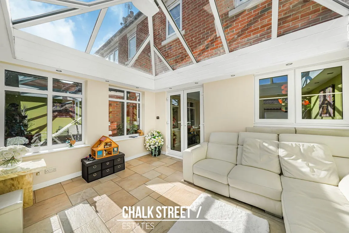 Elms Close, Hornchurch, RM11 1GN, photo 10