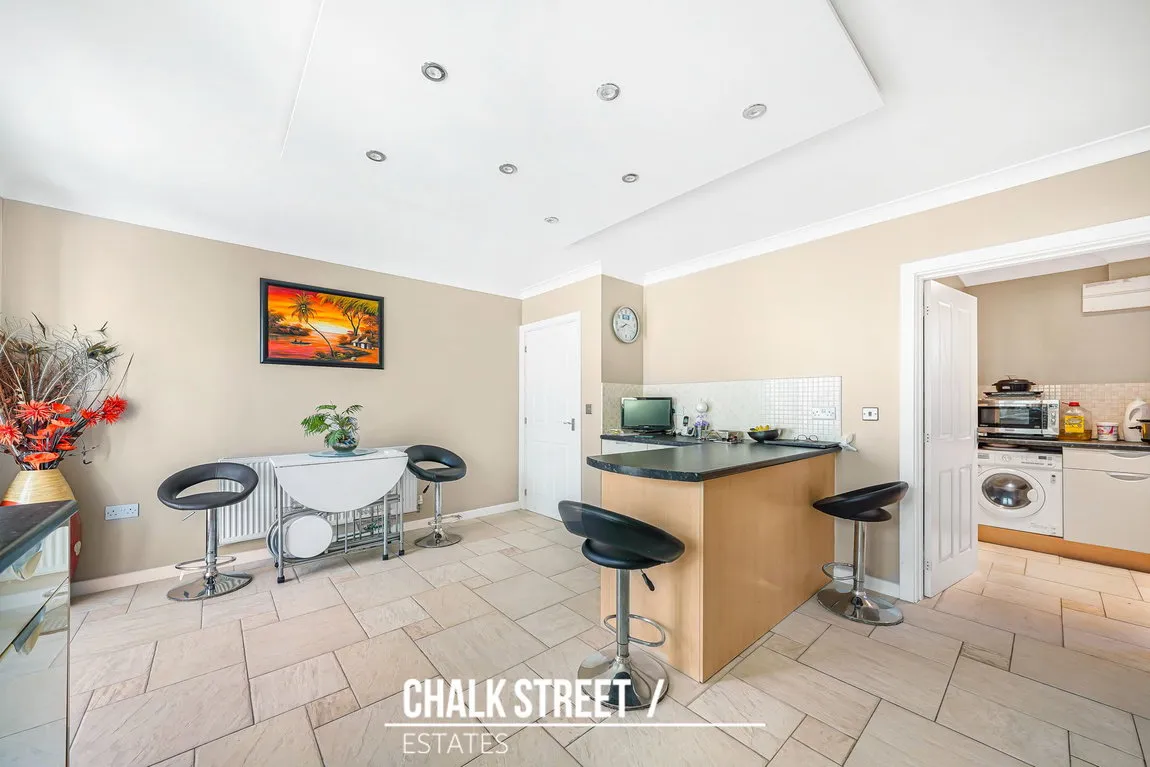 Elms Close, Hornchurch, RM11 1GN, photo 4