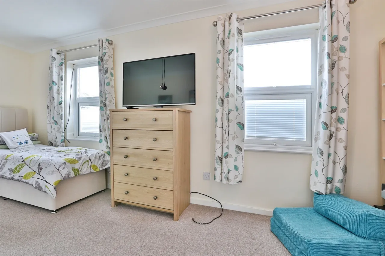 Oakmead Road, Poole, BH17, photo 14