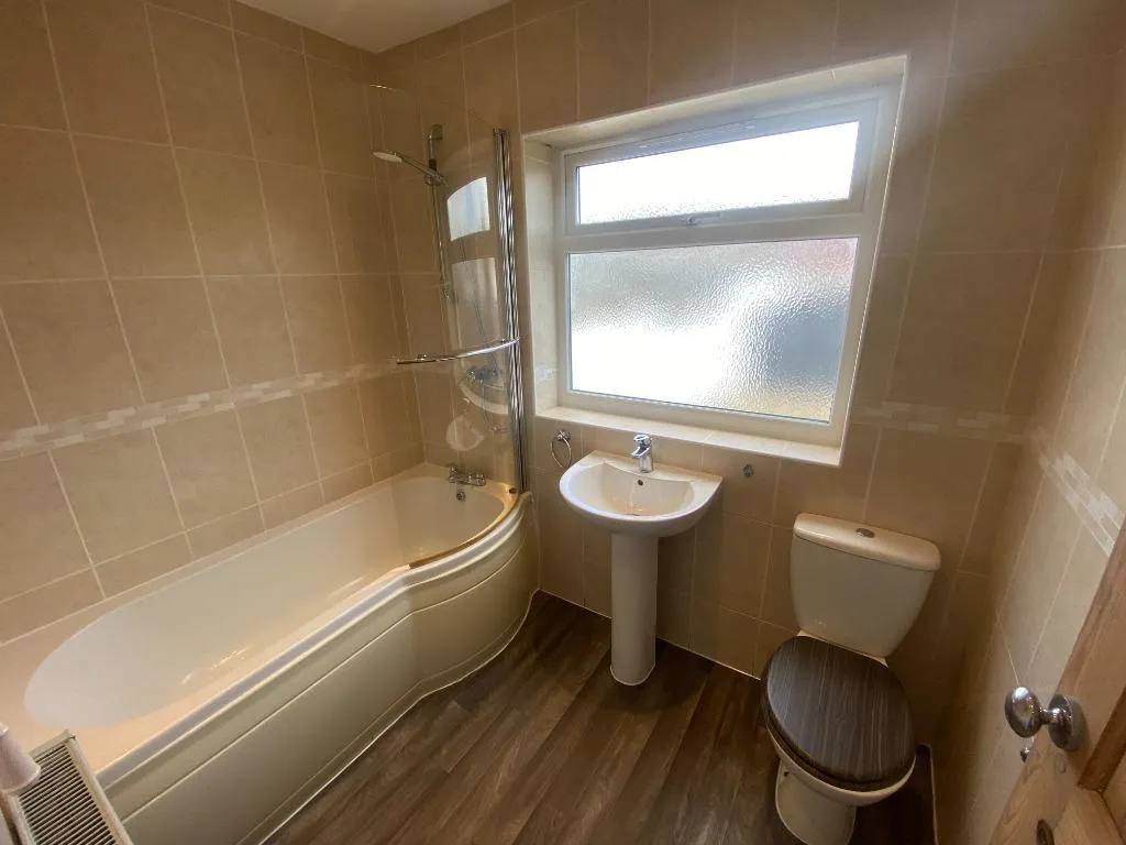 Omdurman Street, Swindon, SN2, photo 3