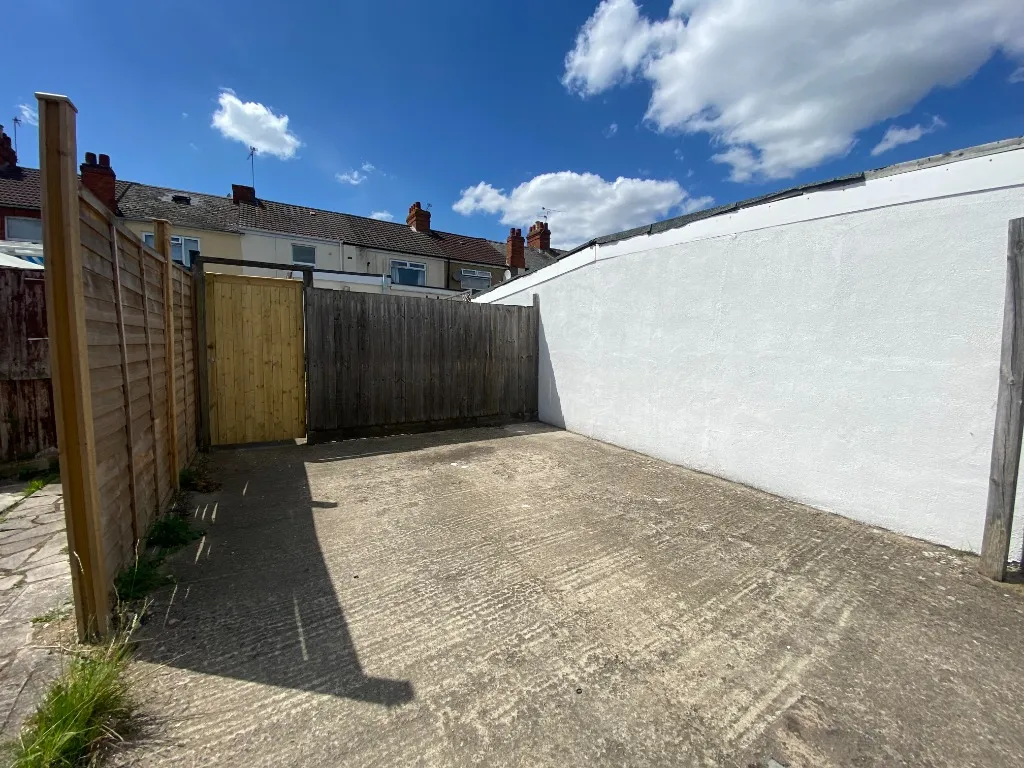 Omdurman Street, Swindon, SN2, photo 8