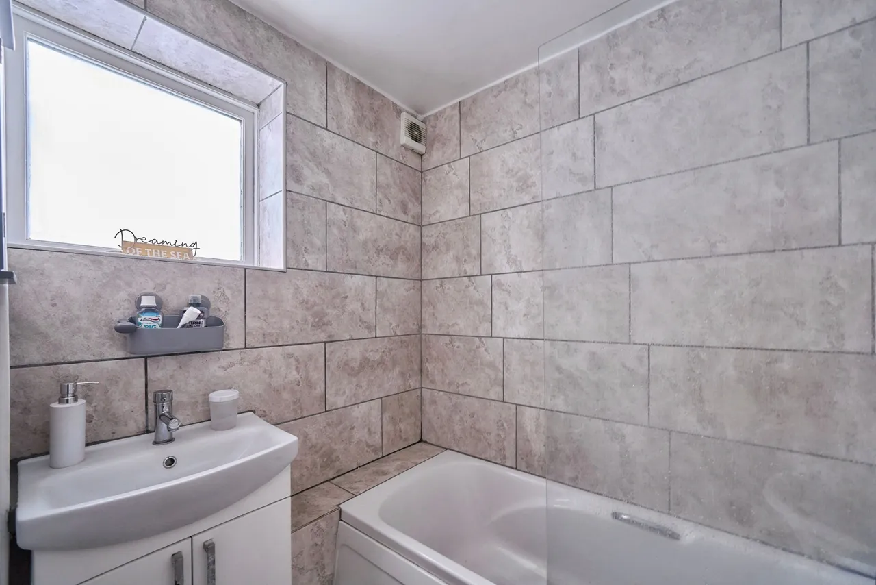 Grimsby Grove, LONDON, London, E16, photo 10