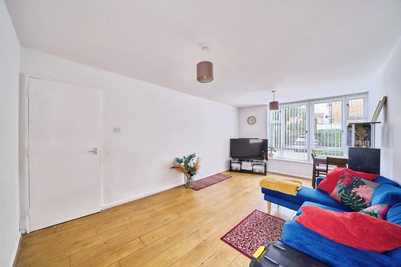 Grimsby Grove, LONDON, London, E16, photo 4