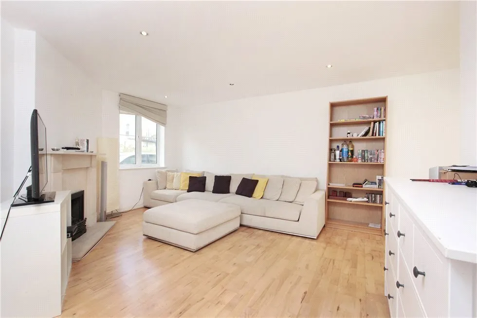 Old Dairy Mews, Balham, SW12, photo 2