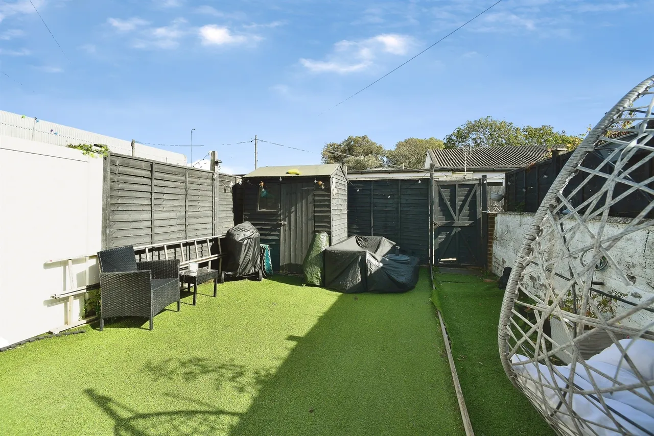 Railway Road, Newhaven, BN9, photo 12