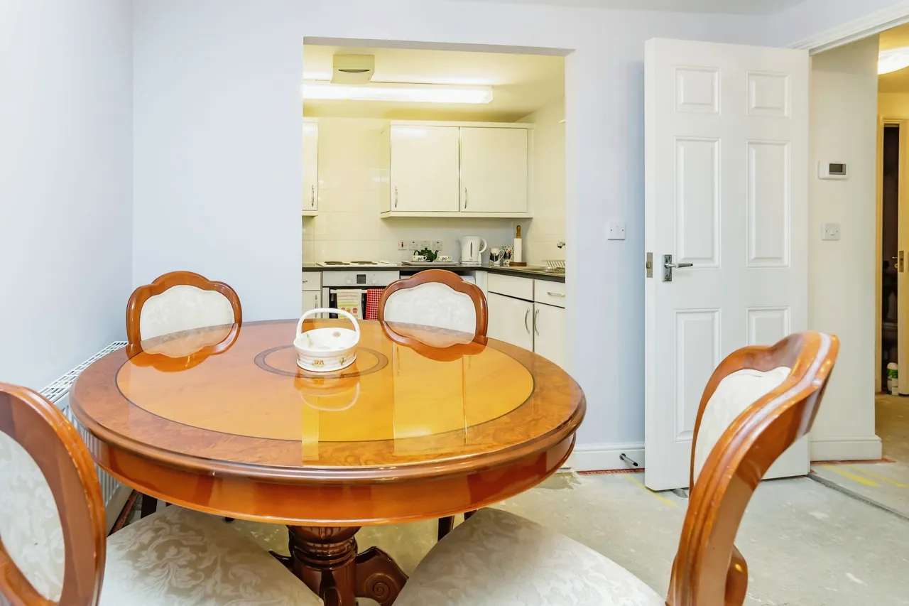 Dene Court, 40 Stafford Road, Caterham, Surrey, CR3, photo 11