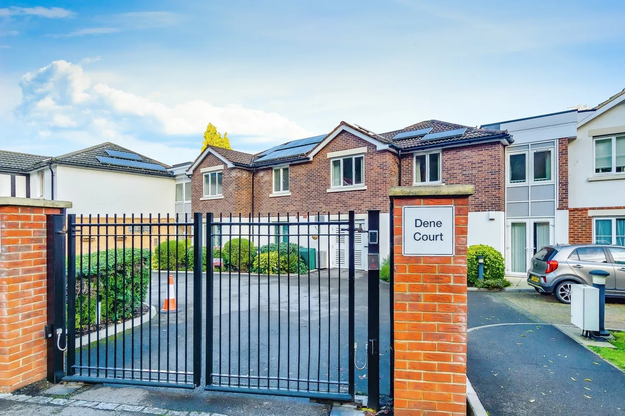 Dene Court, 40 Stafford Road, Caterham, Surrey, CR3, photo 21