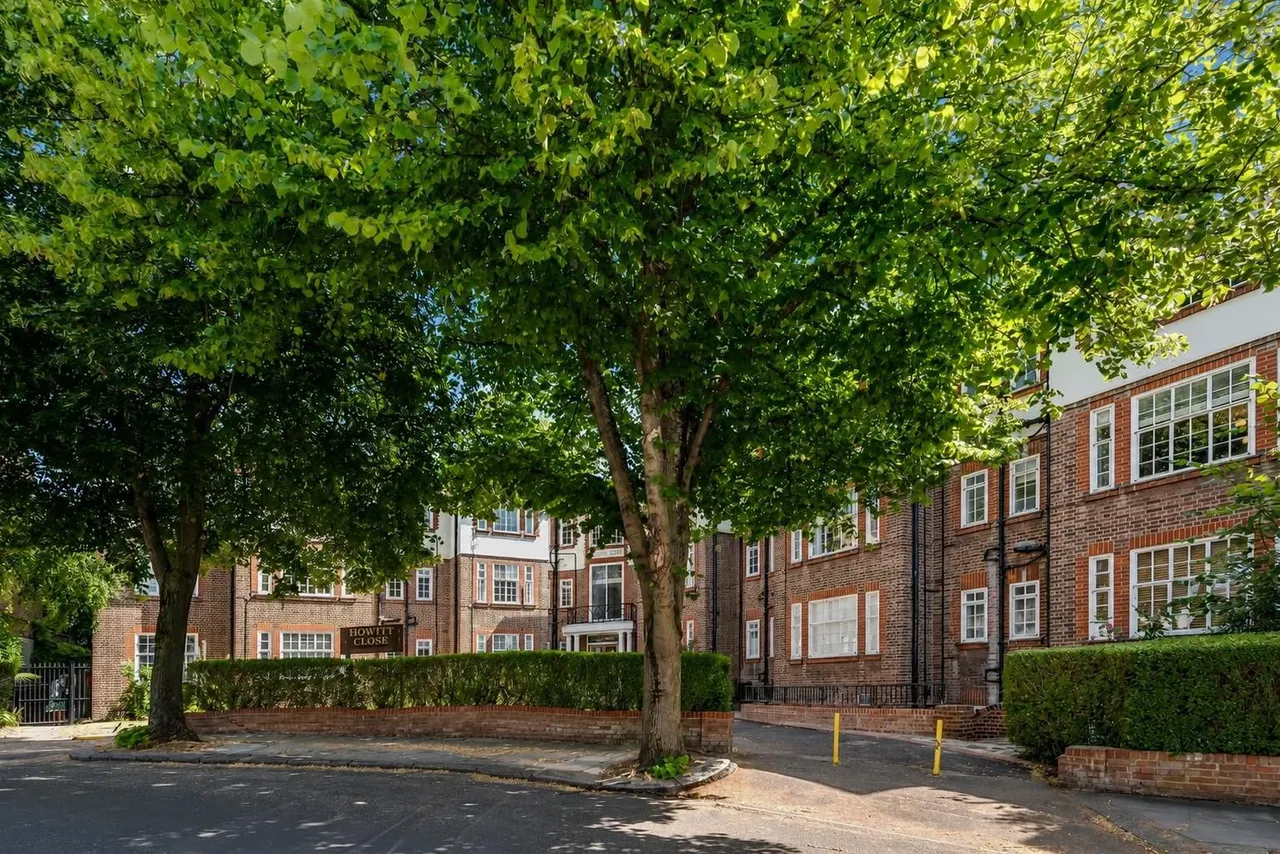 Howitt Close, London NW3 4LX, photo 4