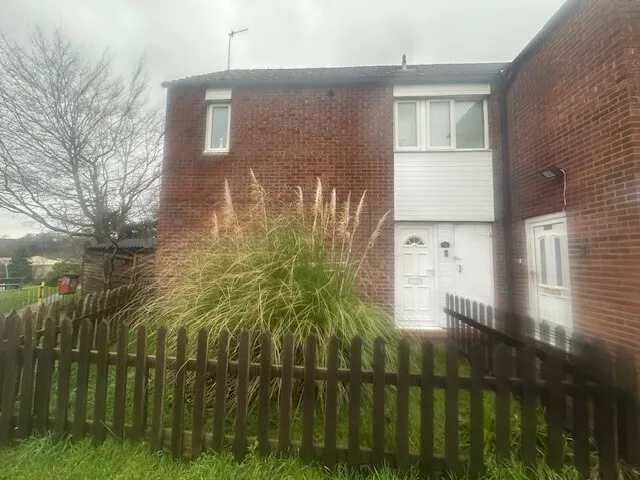 3 bed property to rent, Dunlin Drive, DY10