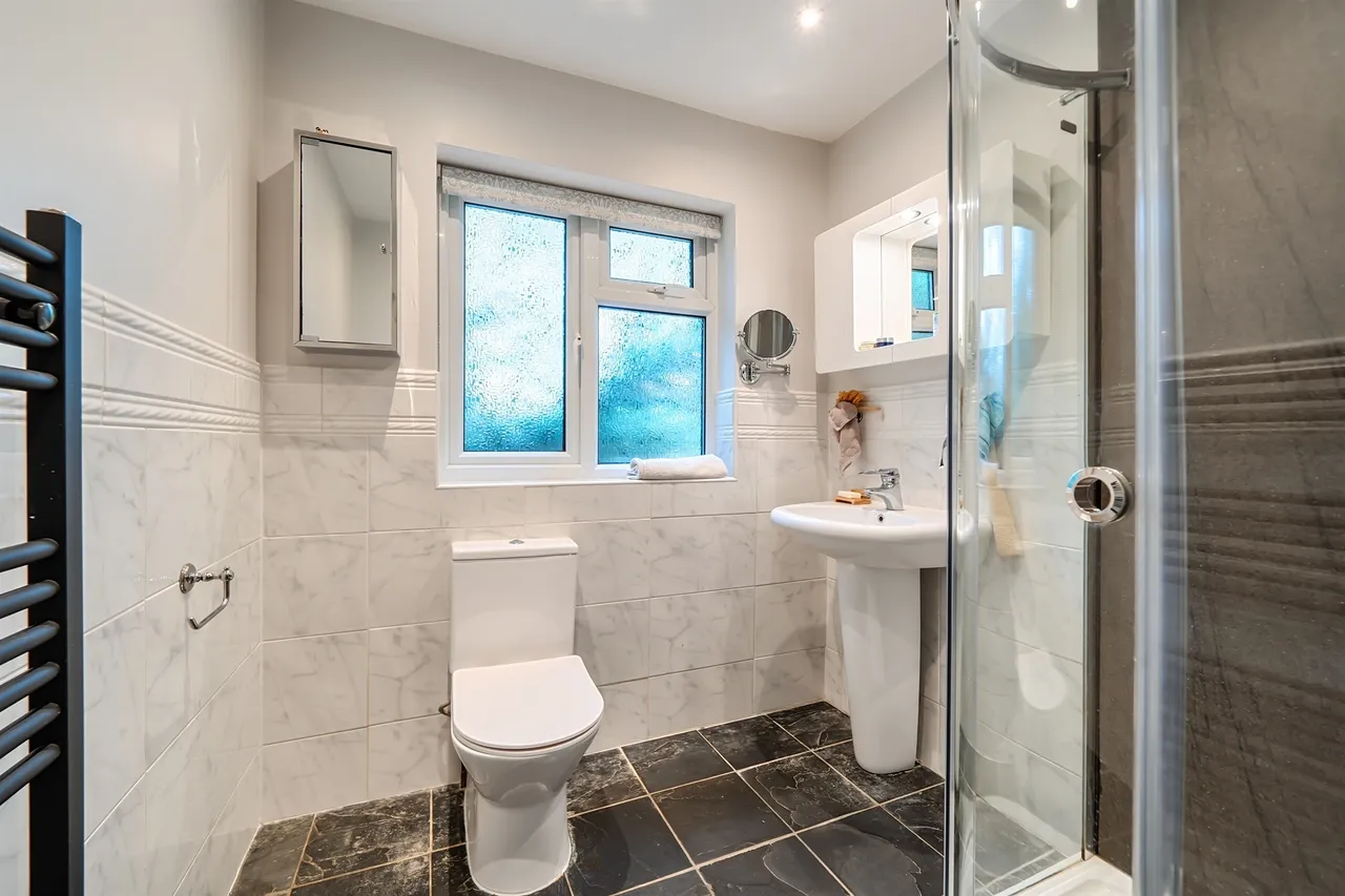 Castleleigh Court, Enfield, EN2, photo 18