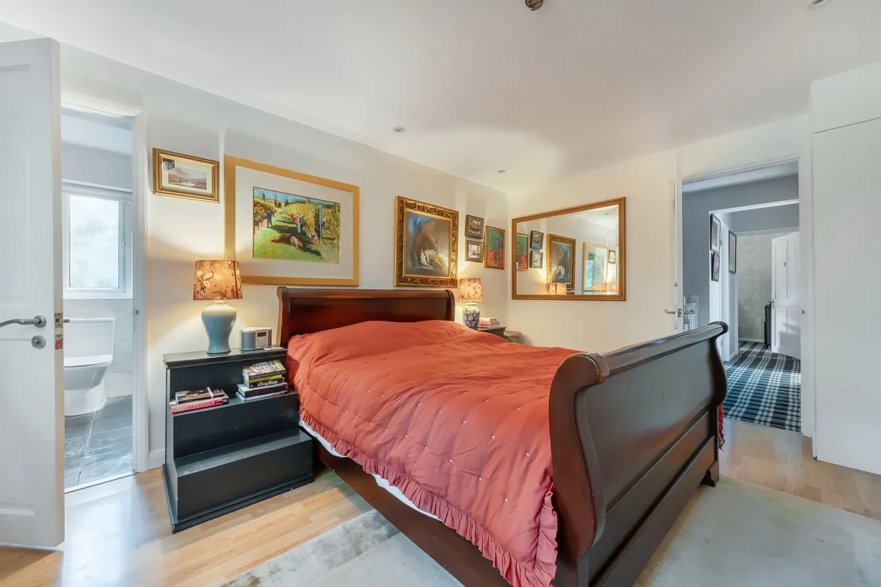 Castleleigh Court, Enfield, EN2, photo 13