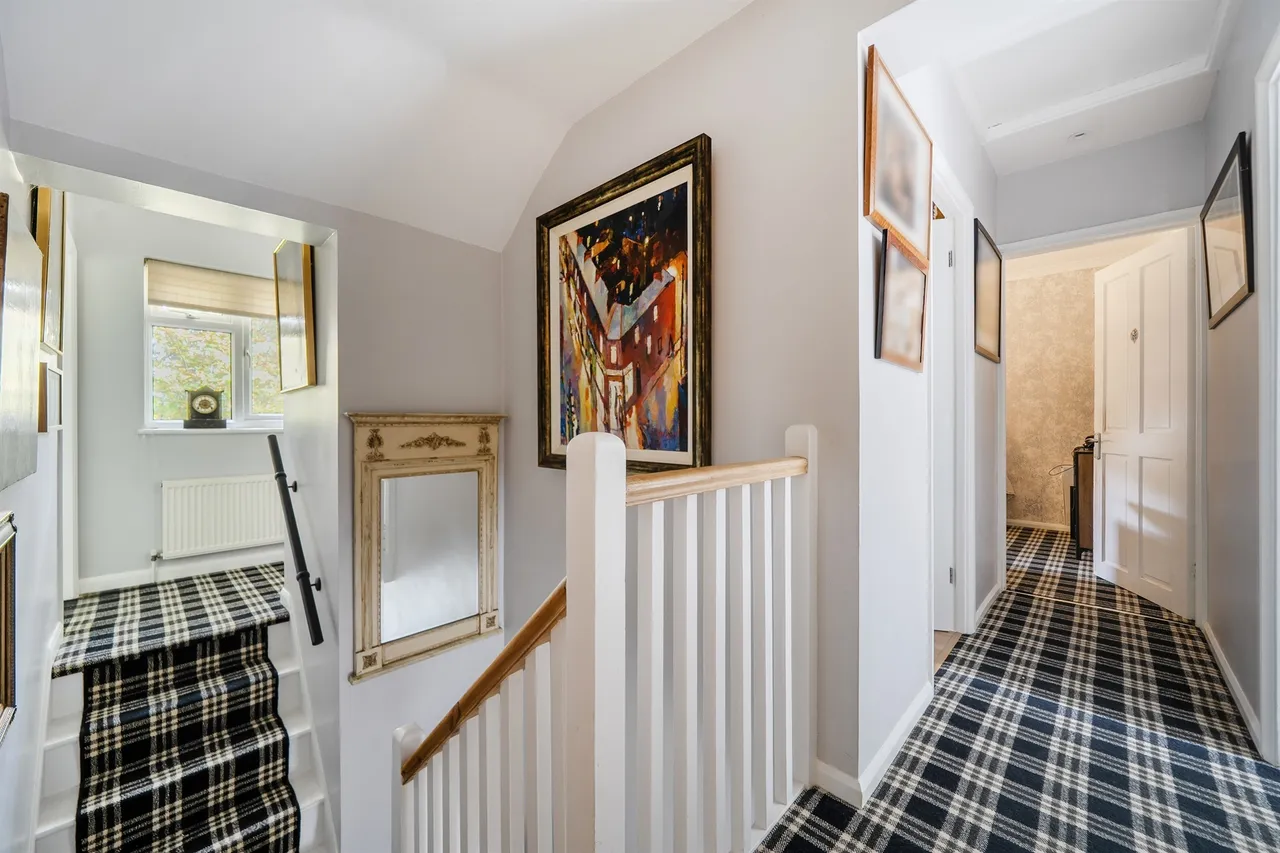Castleleigh Court, Enfield, EN2, photo 19