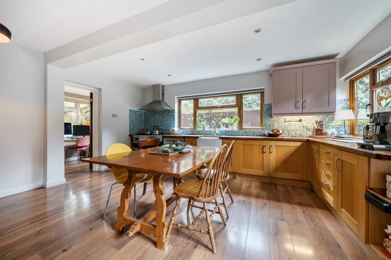 Castleleigh Court, Enfield, EN2, photo 6