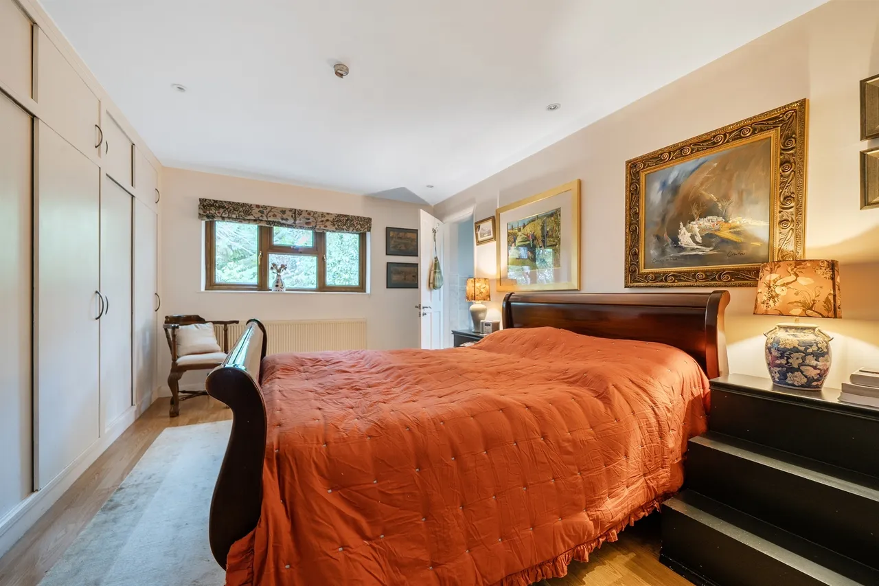 Castleleigh Court, Enfield, EN2, photo 12