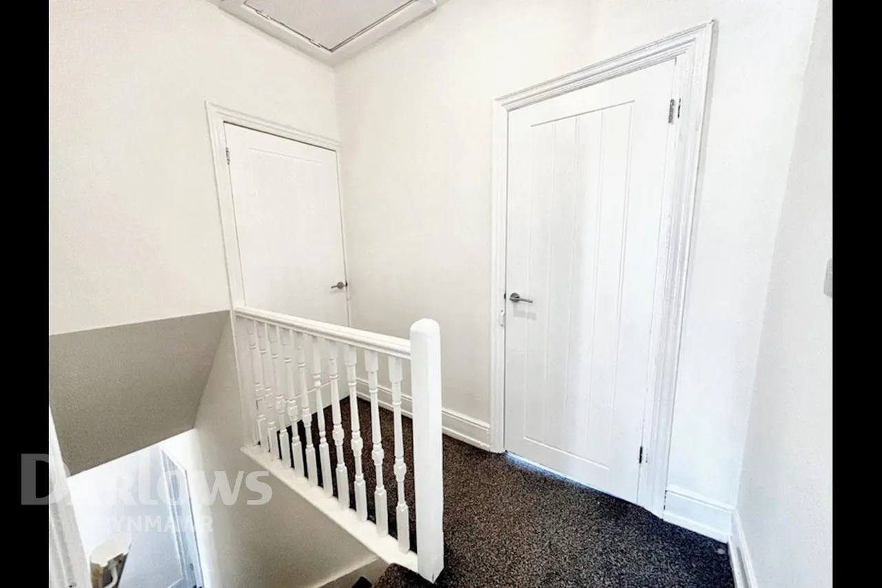 Bryngwyn Road, Abertillery, photo 6