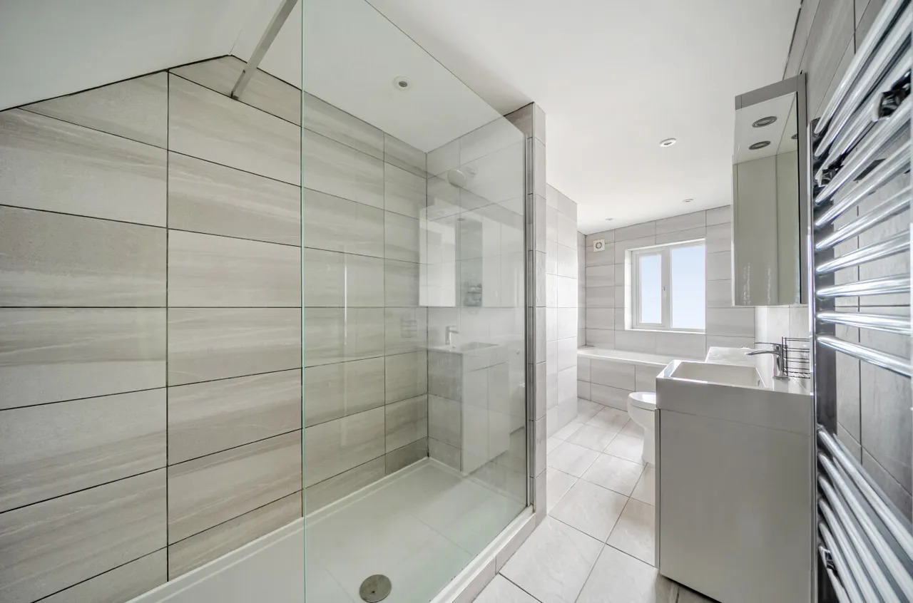 Main Street, Shadwell, LS17, photo 15