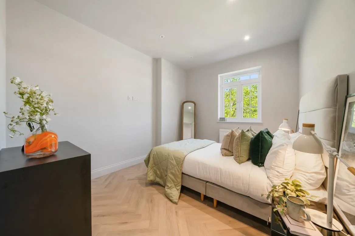 Belair Court, 144 High Street, Edgware, photo 9