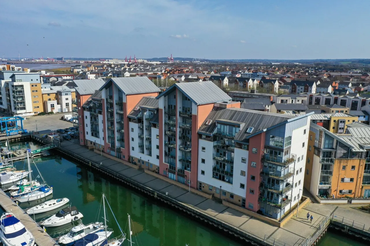 2 bed property for sale, Merchant Square, Portishead, BS20