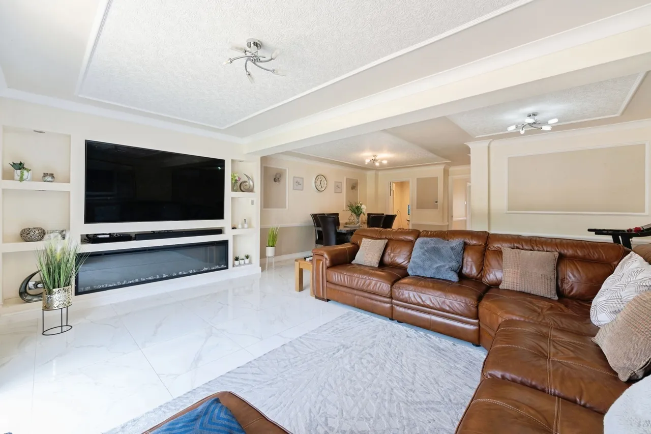 Fraser Close, Laindon, Basildon, Essex, SS15, photo 5
