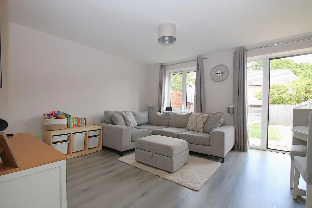 Chiltern Crescent, Fair Oak, EASTLEIGH, Hampshire, SO50 7GJ, photo 4