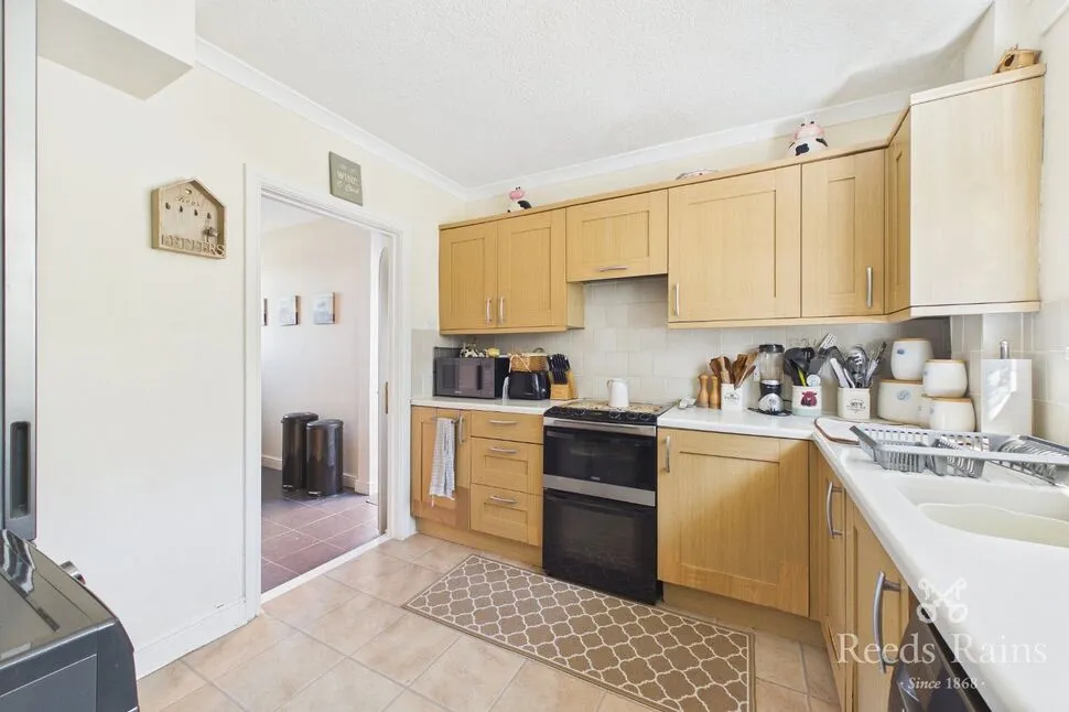 Manor Crescent, Rothwell, West Yorkshire, LS26, photo 5