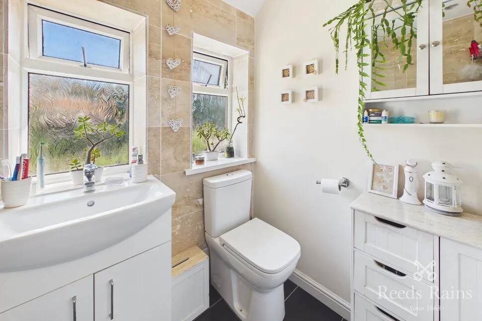 Manor Crescent, Rothwell, West Yorkshire, LS26, photo 11