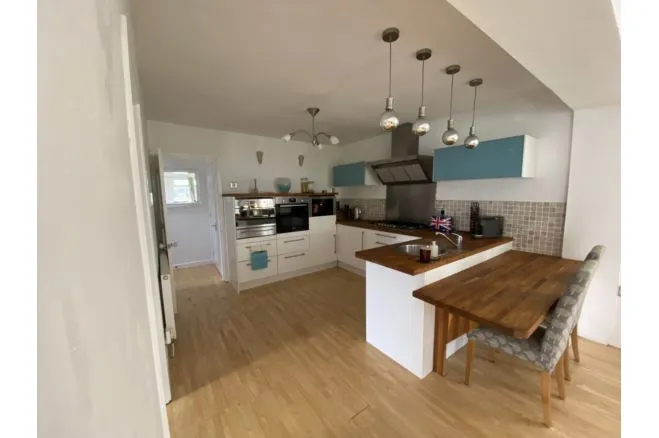 Treen Road, Astley, photo 5