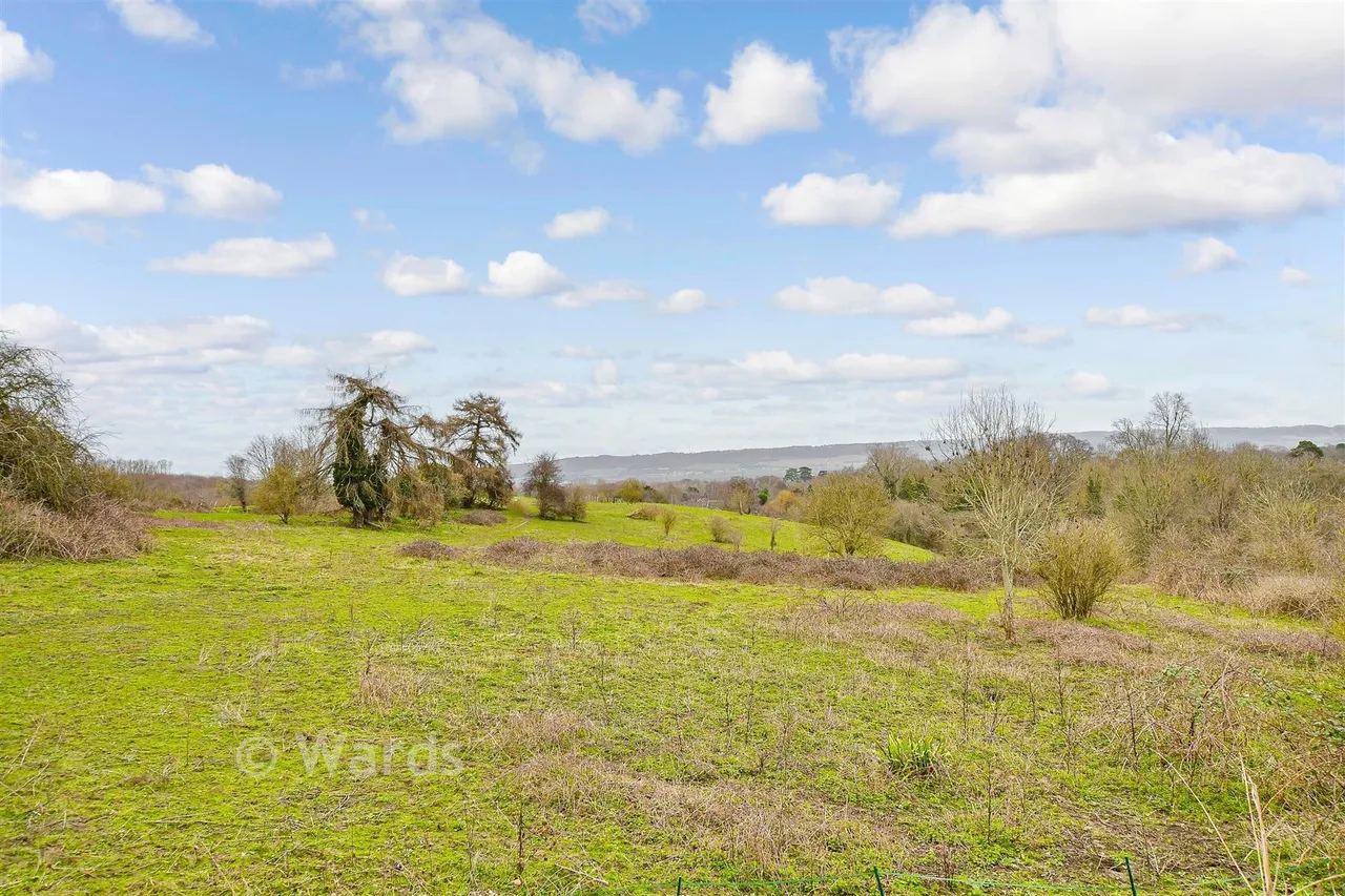 Meadow Bank, West Malling, ME19, photo 14